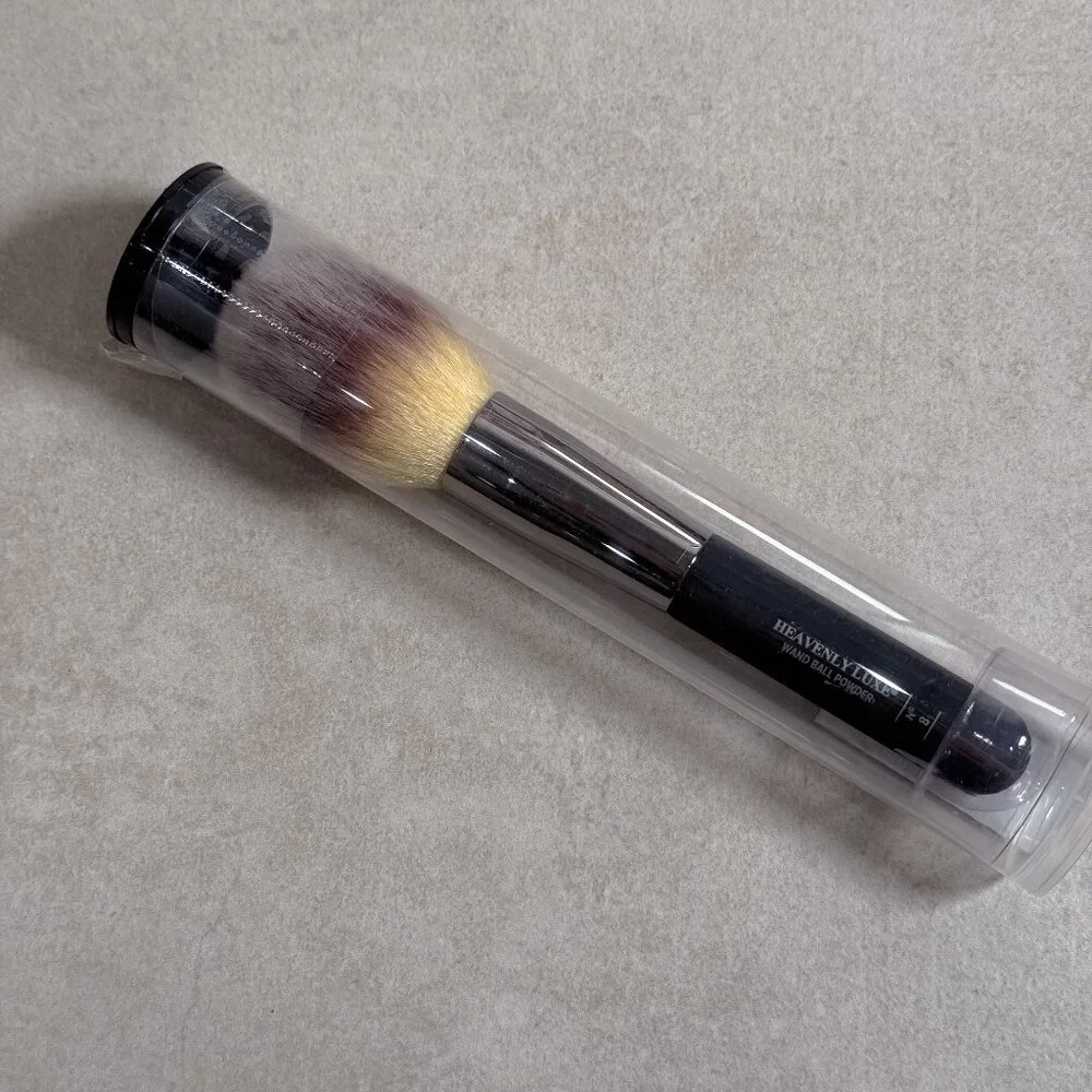 IT Cosmetics Heavenly Luxe Complexion Perfection Brush #7 New